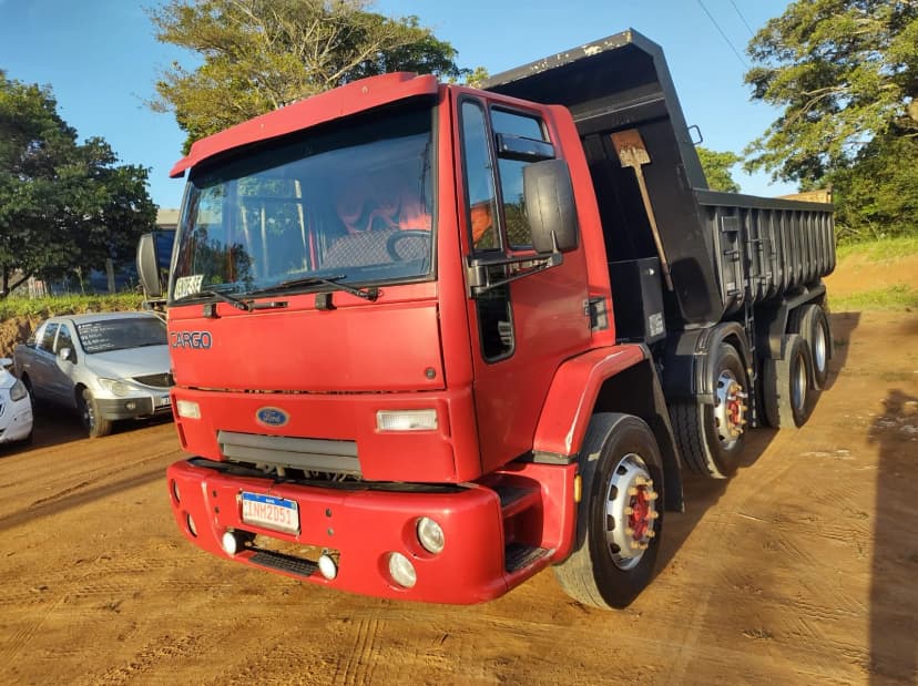 Caminhao Ford Cargo - Vermelho 1722-2006